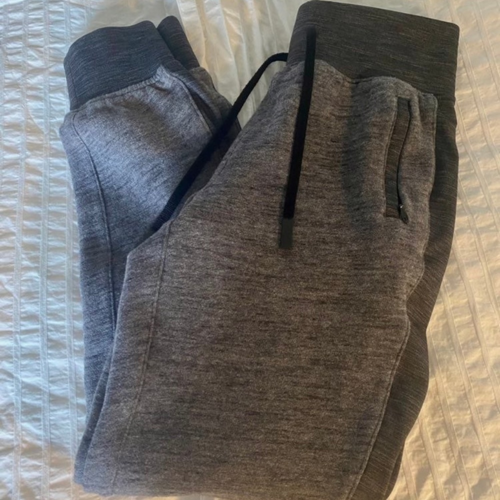 Lululemon warm Joggers Size 2